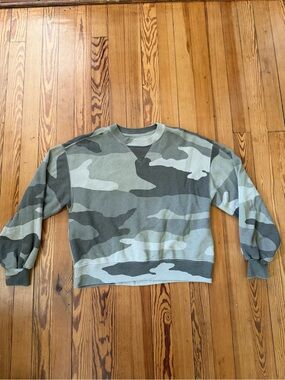 Abercrombie & Fitch Soft A&F Collection Camo Crewneck Sweatshirt Size Small